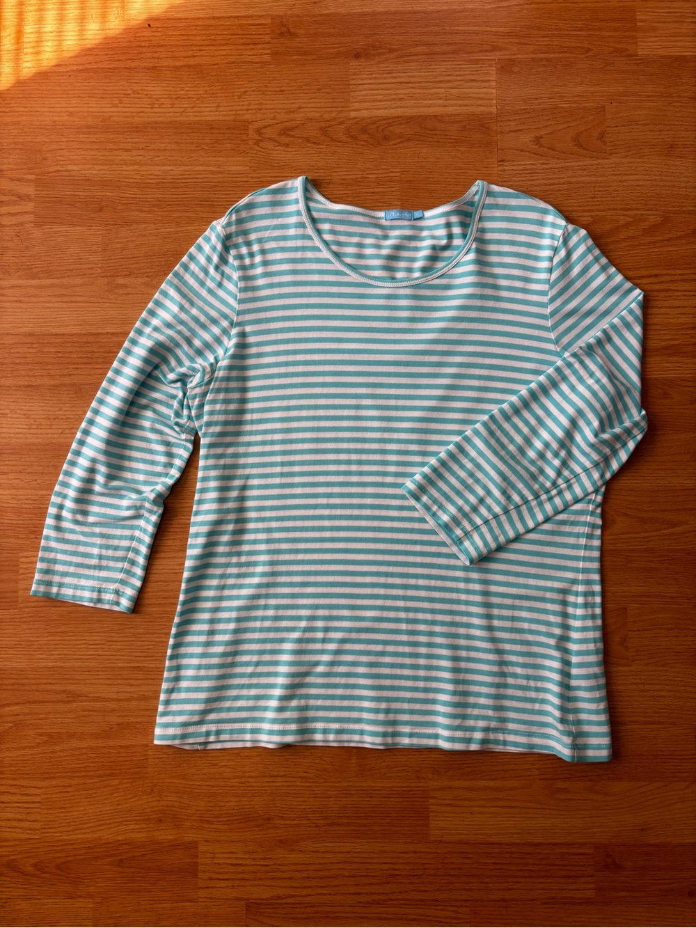 J McLaughlin XL striped 3/4 tee white blue preppy modal cotton blend coastal